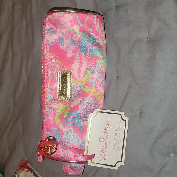 Lilly Pulitzer Other - Beautiful Lilly Pulitzer make up case
